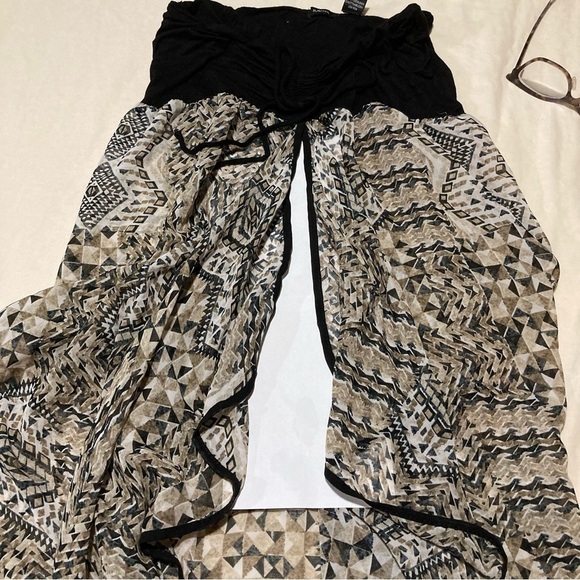 Raviya Black and Tan Strapless Geometric Swim Coverup - Picture 9 of 10